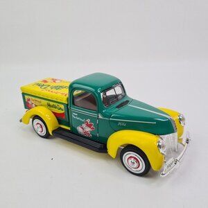 Mountain Dew Ya-hoo! Hillbilly Golden Wheel Die Cast 1940 Ford 40 Truck MS13